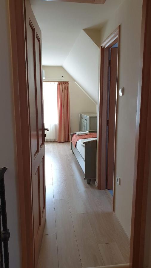 Keller Apartmanok Hajdúszoboszló Buitenkant foto